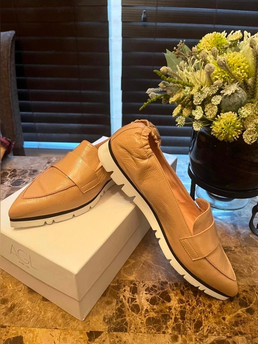 AGL Attilio Giusti Leombruni Pointy-Toe Loafers Crafted  Pebbled Lambskin Sz 10